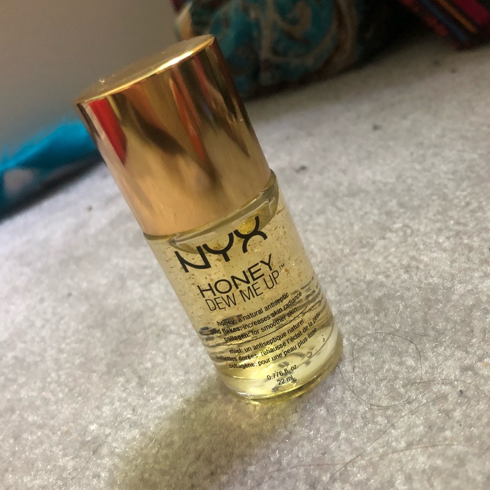 Nyx Honey Dew Me Up Skin Serum Primer